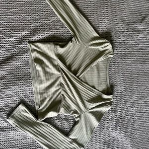 Cropped long sleeve